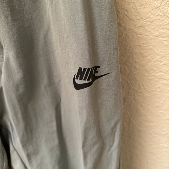Nike Grey Gray Silver Windbreaker Zip-Up Style Sweatpants Size Small EUC S Pants - Picture 2 of 6